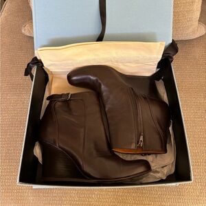 Lanvin Ankle Boots in Chocolate Brown Leather EU 39.5